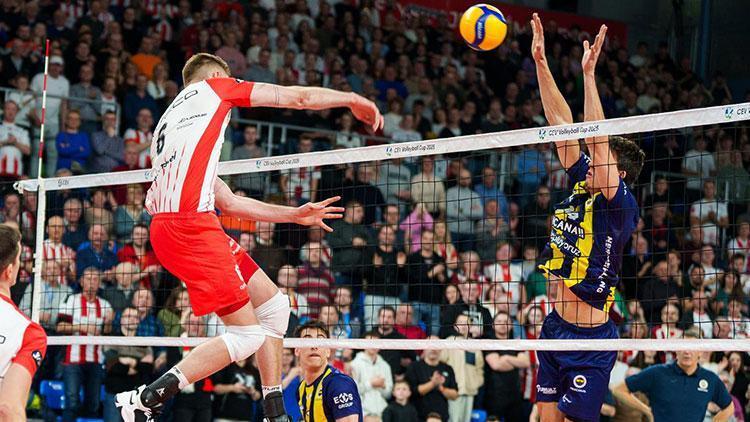 Fenerbahçe Medicana, çeyrek finalde veda etti