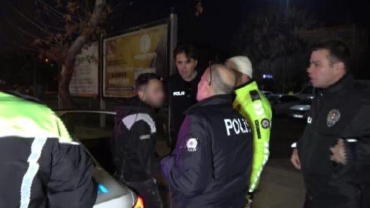 Önce yayaya, ardından direğe çarptı... Alkollüyüm, ehliyetimi alabilirsiniz dedi