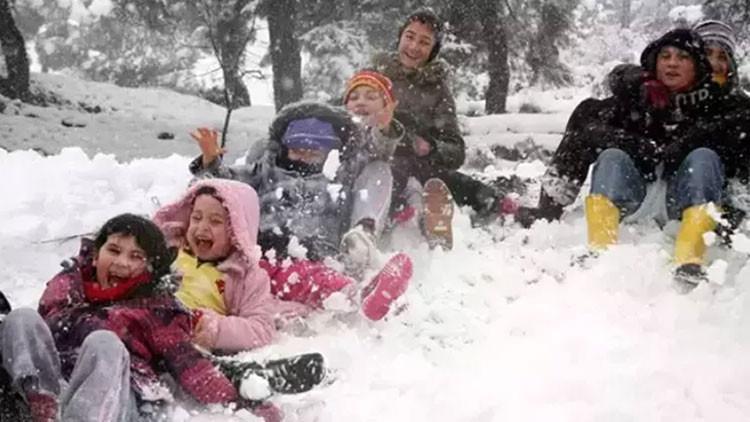 Eğitime kar engeli… İşte tatil olan il ve ilçeler