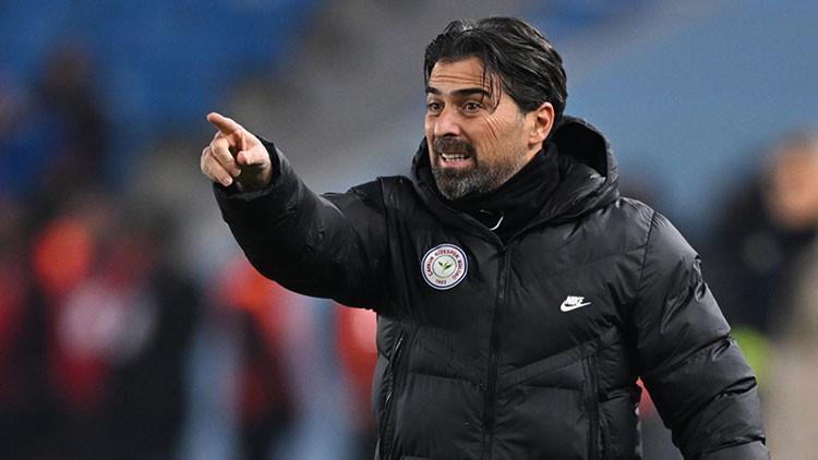 İlhan Palut: Çok kötü futbol akşamını çok kötü skorla tamamladık
