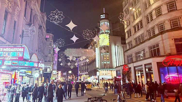 Londra Ramazan’a hazır Caddeler ışıl ışıl