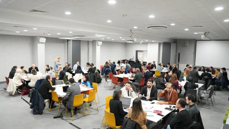 ‘Eğitimde dijital dönüşümü hızlandırıyoruz’