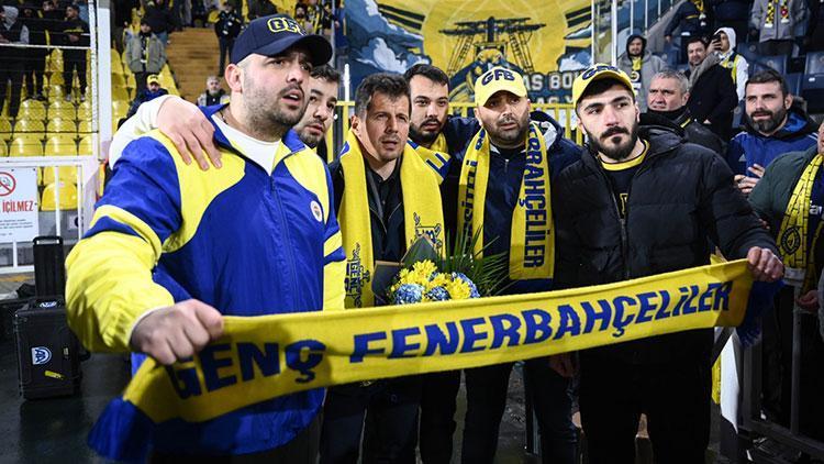 Fenerbahçe taraftarı Emre Belözoğlunu çiçeklerle karşıladı