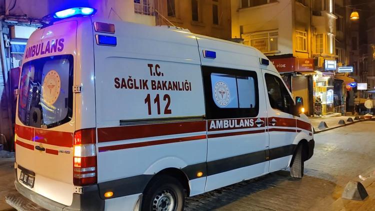 İstanbul- Beyoğlunda, restoranda asansör boşluğuna düşüp yaralandı