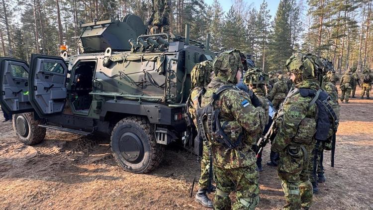 Estonyaya Türk zırhı... 50 ARMA 6x6 ve NMS 4x4ün teslimatı tamamlandı