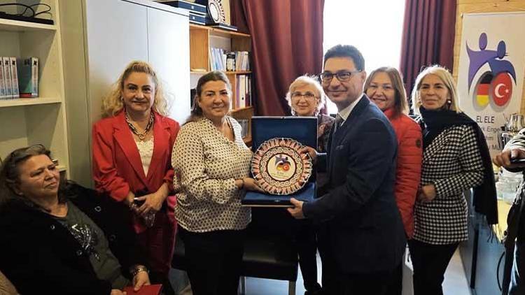 ‘Münih Elele Engellilere Yardım Federasyonu’ yeni ofisini açtı
