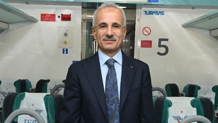 Bakan Uraloğlu: YHTlerle 97 milyon yolcu seyahat etti