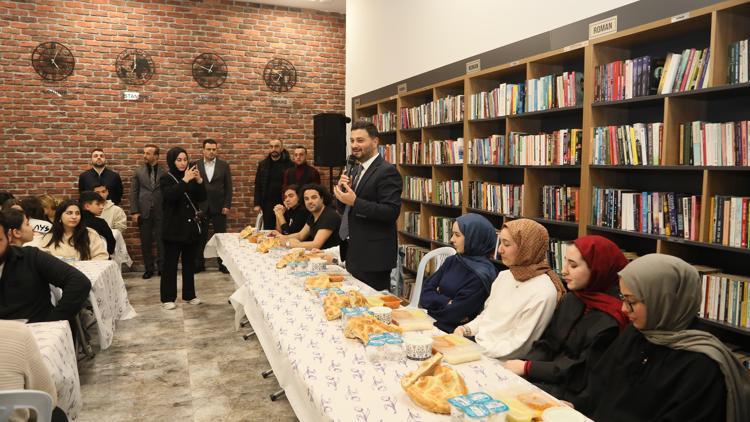 Kağıthane Belediyesi’nden gençlere özel iftar programı