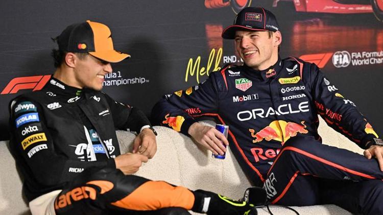 Formula 1de yeni sezonun ilk pole pozisyonu Lando Norrisin