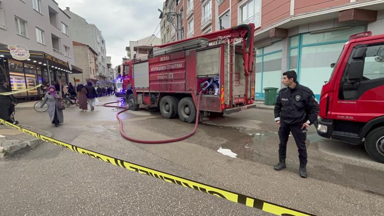 Markette patlama sonrası yangın