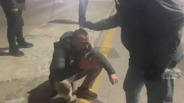 İstanbul- Saraçhanedeki gösterilerde 6 polis yaralandı