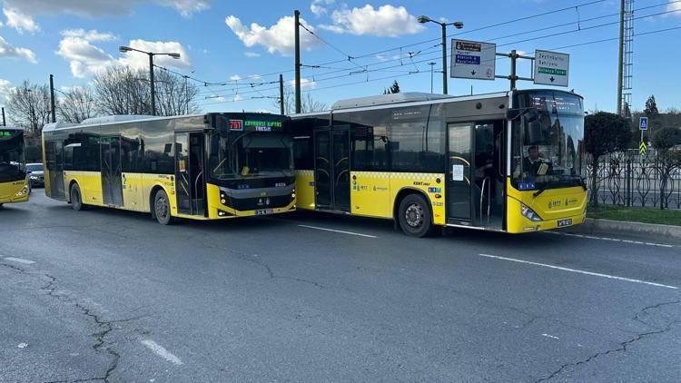 Fatihte 2 İETT otobüsünün çarpışması ulaşımı aksattı