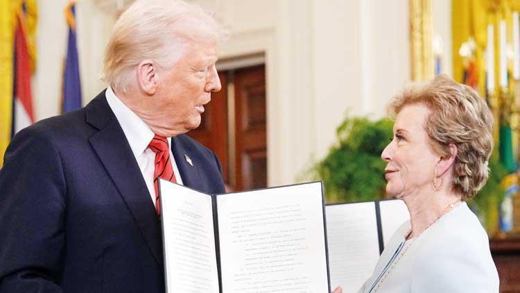 Trump’tan eğitim bakanlığını kapatma hamlesi... Hedef tahtasındaydı