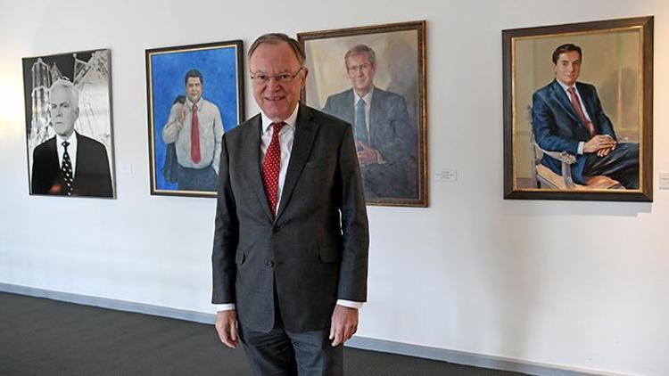 Stephan Weil istifa ediyor