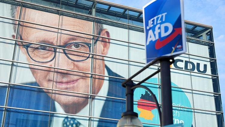 Almanyada aşırı sağın ayak sesleri AfD arayı kapattı