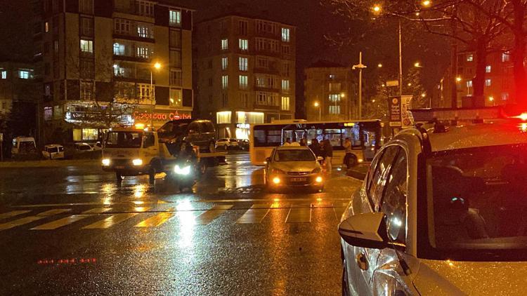 Çorluda 2 otomobil çarpıştı: 4 yaralı