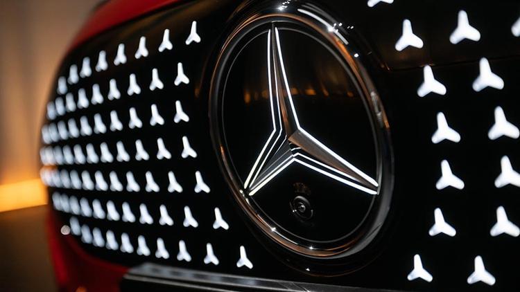 Mercedes satışları yüzde 7 düştü