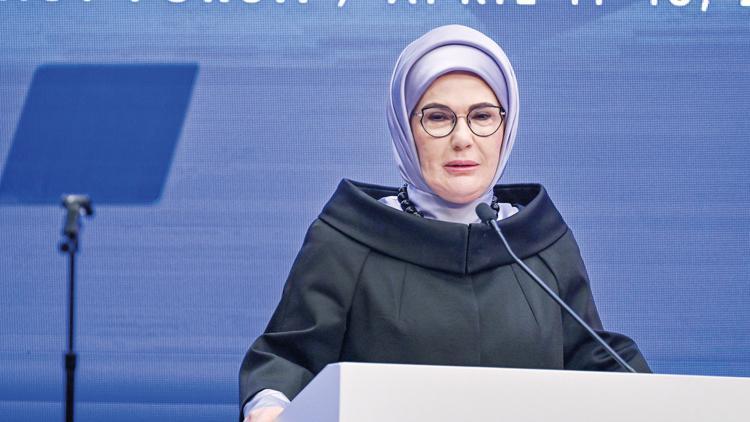 Emine Erdoğan: Dünya en çok çocukları yordu