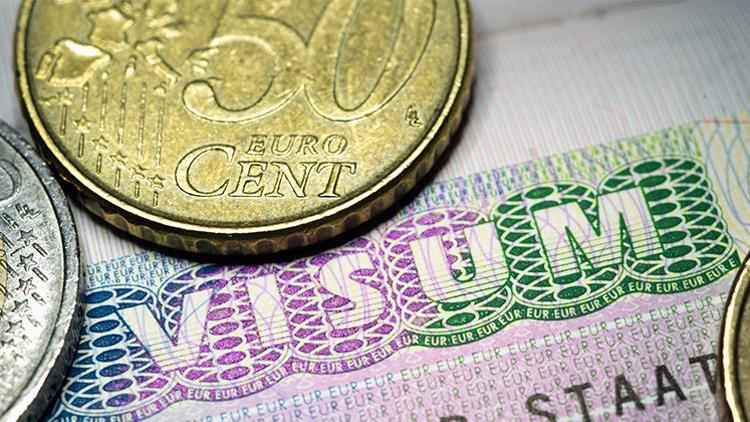 AB, Suudi Arabistan vatandaşlarına vize muafiyeti sağlayacak