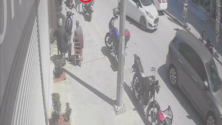 Kardeşini tabancayla tehdit etti, polisler müdahale etti