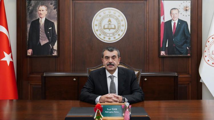 Bakan Tekinden 23 Nisan mesajı