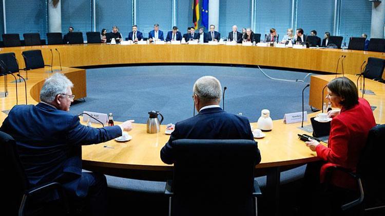 ‘Bu komisyonda AfD’li olmasın’