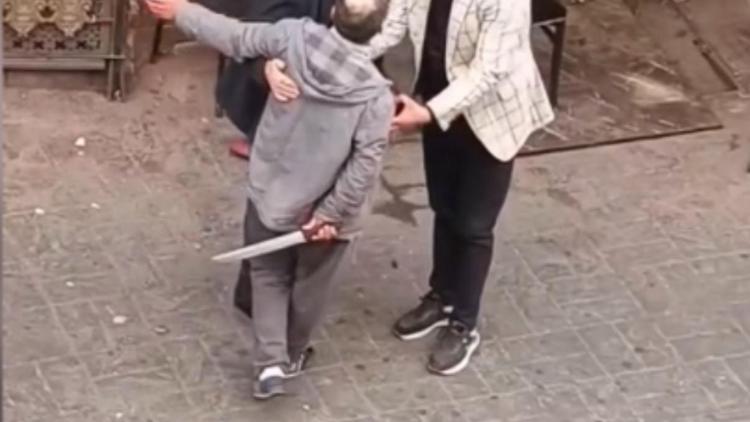İstanbul - Beyoğlunda müzikholde tartıştığı kişiyi döner bıçağıyla yaraladı: Alkolün etkisiyle yaptım