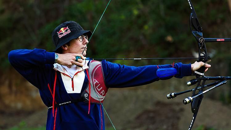 Red Bull Sporcusu Mete Gazoz’dan Yılın İlk Altın Madalyası