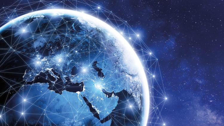 Elon Musk ve Jeff Bezos’un uyduları internetin kurallarını yeniden yazacak... İnternet rekabeti fezaya çıktı