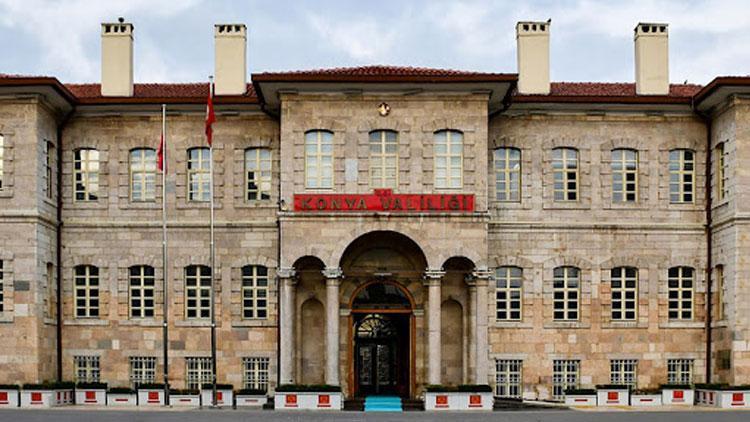 Konyada CHP aracına silahlı saldırı yapıldığı iddiası