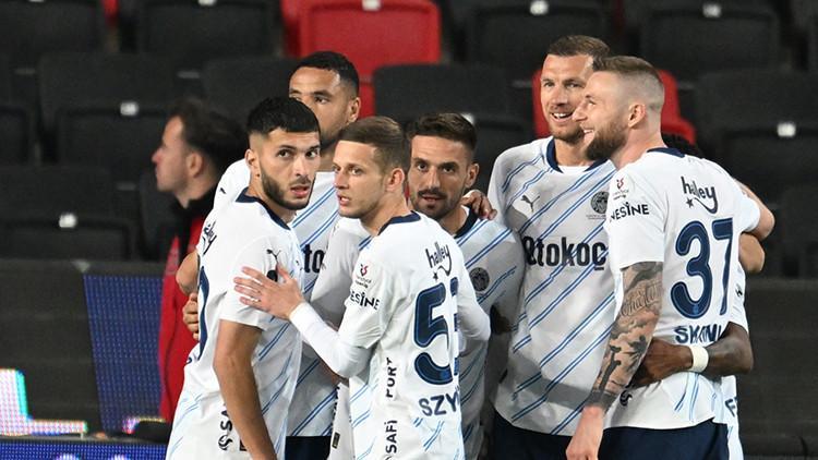 Fenerbahçe sezonun ikinci yarısında daha golcü