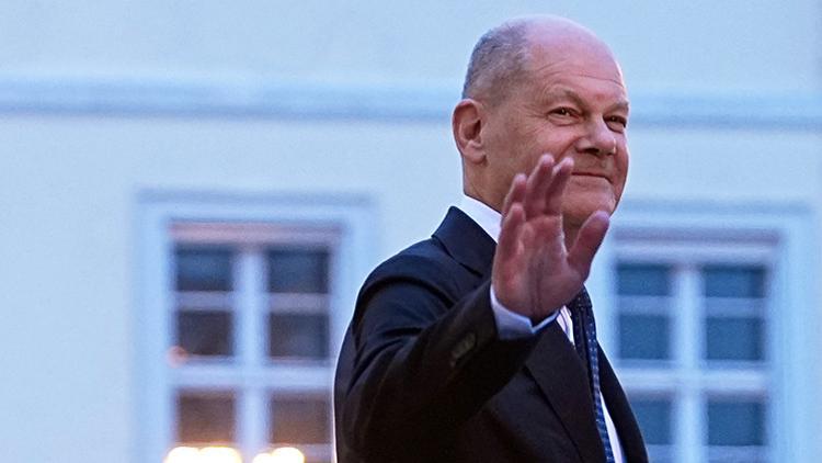 Olaf Scholz’a veda töreni
