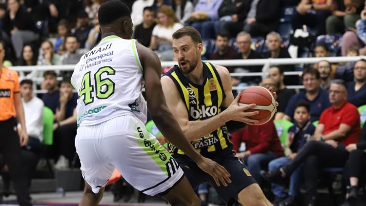 Fenerbahçe Beko, Yukatel Merkezefendi Belediyesine farklı kaybetti