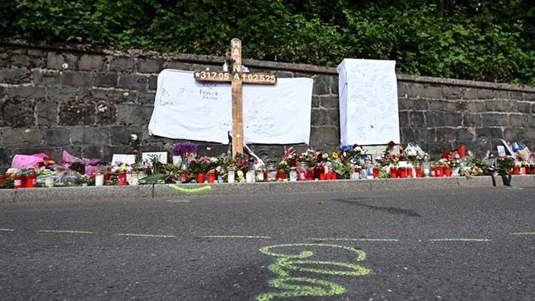 Remscheid Hanna için yasta