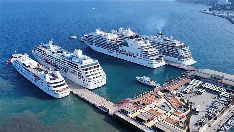Türkiyede kruvaziyer turizmi rotasında ilk sıra Kuşadasının