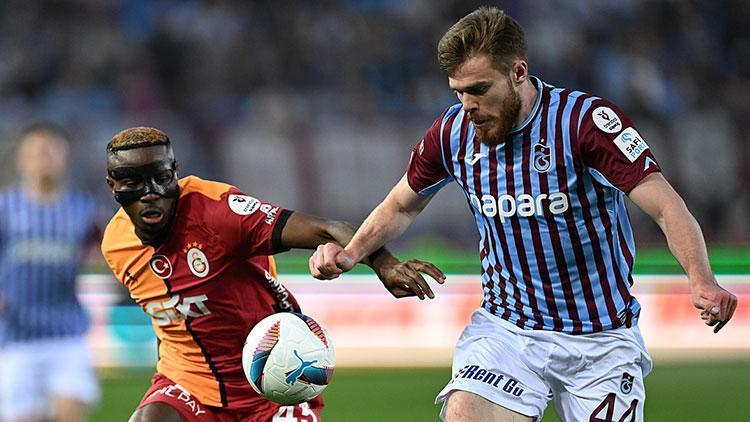 Trabzonspor-Galatasaray maçında şoke eden sakatlık Maça devam edemedi