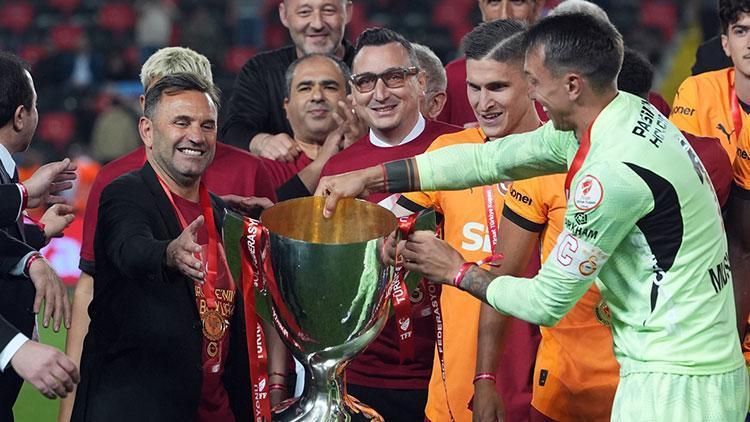 Okan Buruk 2. kez kupayı aldı, efsaneler arasına girdi