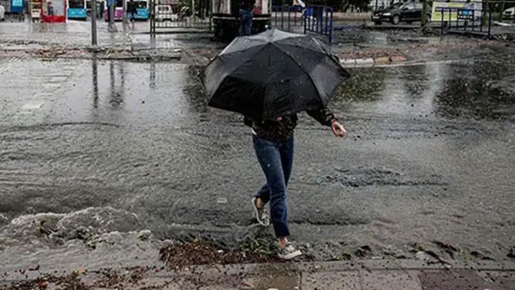 İçişleri Bakanlığı uyardı... 1 şehre turuncu, 18 şehre sarı gök gürültülü sağanak geliyor