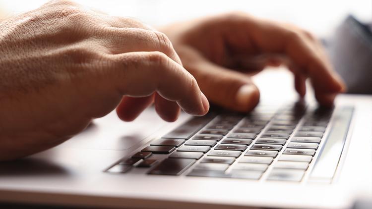 Sağlık Bakanlığının talebiyle bu yıl 1669 internet sitesine erişim engeli