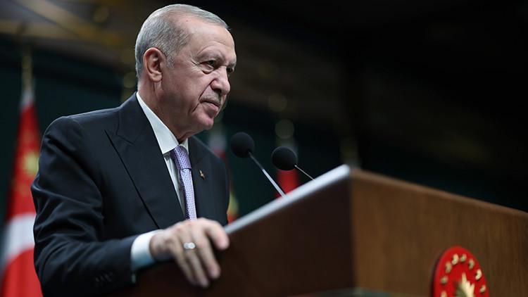 Cumhurbaşkanı Erdoğan lig şampiyonu Galatasarayı tebrik etti
