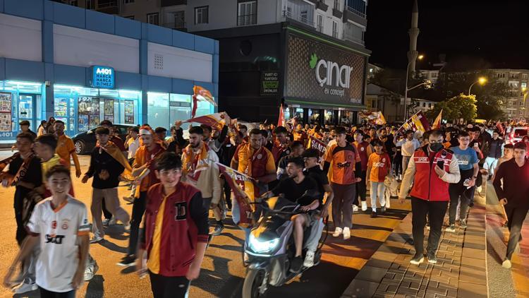 Kırşehirde Galatasaray’ın şampiyonluk kutlaması