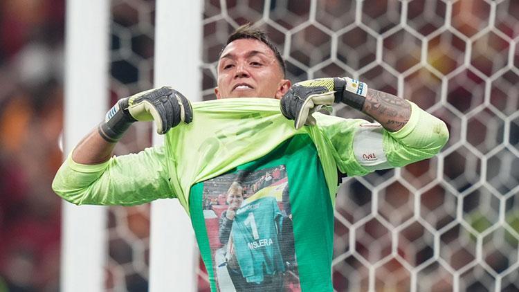 Hürriyet: Muslera, bütün efsaneleri solladı