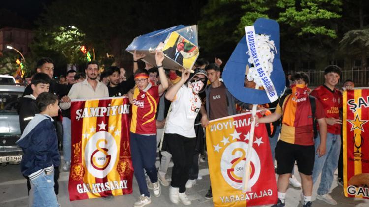 Sandıklıda şampiyonluk kutlaması