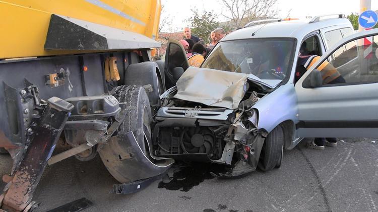 Kütahyada Trafik Kazası: 5 Yaralı