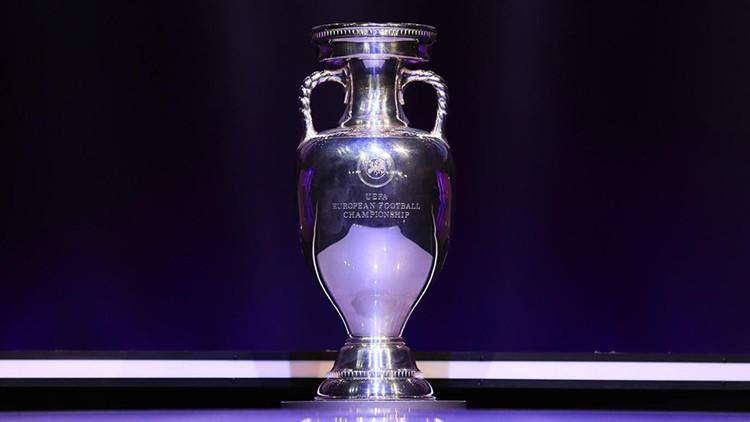UEFAdan tarihi karar: EURO 2028de ev sahipleri de eleme oynayacak