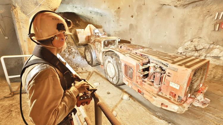 Tehlikeli işi reddeden madenciye ödül Tehlikeli işi reddeden madenciye ödül