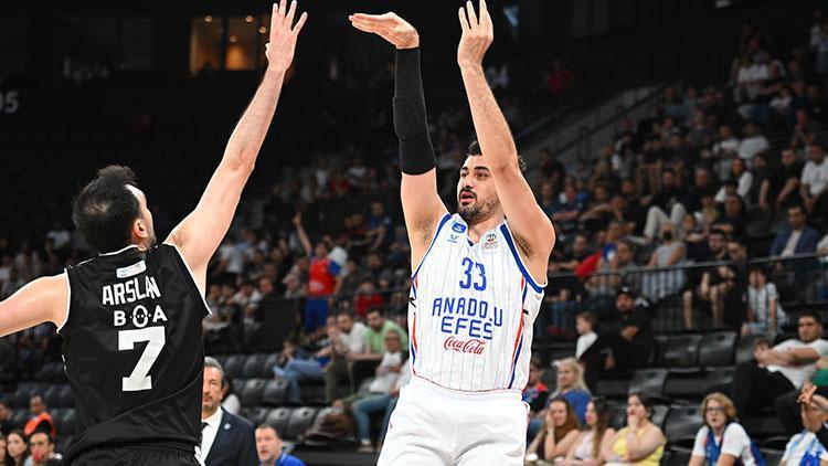 Hürriyet: Anadolu Efes, Beşiktaşı geriden gelerek mağlup etti