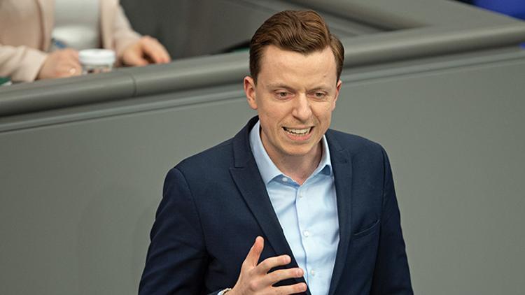 SPD vekiller, İsrail’e silah satışının sonlanmasını istedi