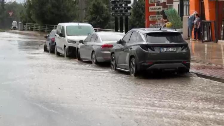 Karabükte sağanak ve şiddetli rüzgar etkili oldu
