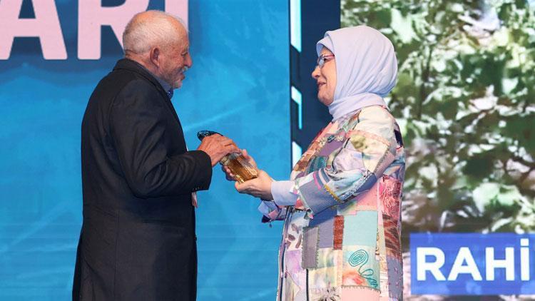 Emine Erdoğandan Orman Dede olarak bilinen Rahim Demirbaş için taziye mesajı